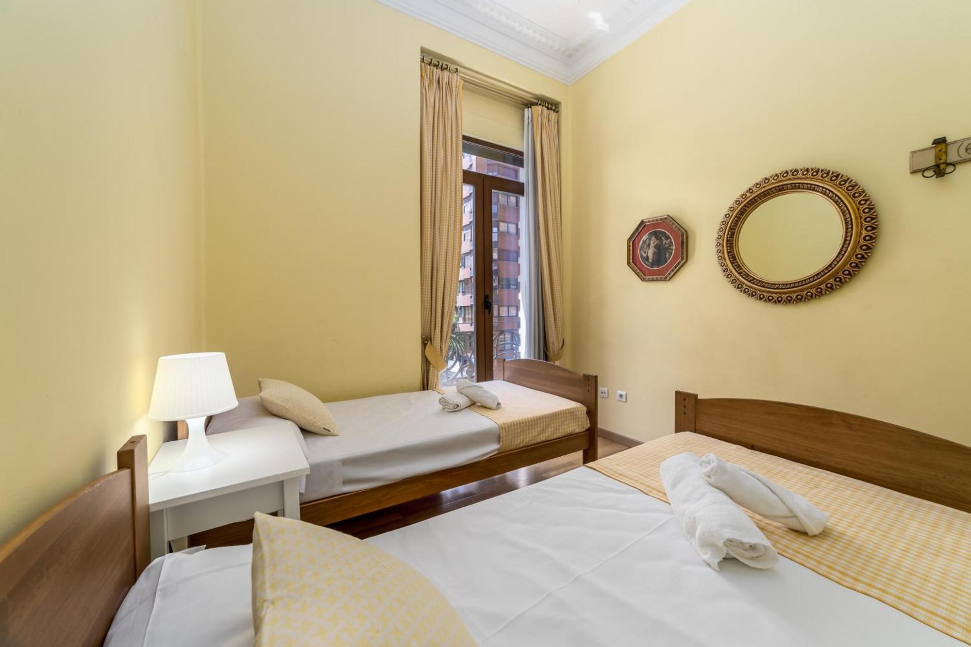 My Loft 4 You Gran Via Valencia Exterior photo